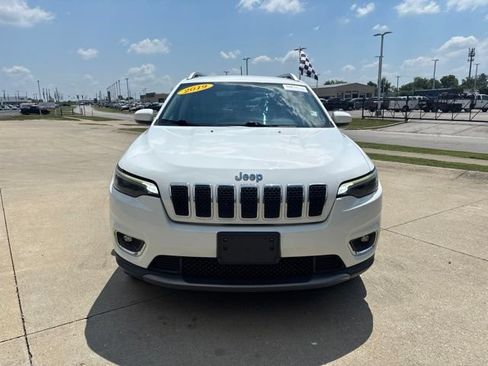 Used 2019 Jeep Cherokee Limited AWD/4WD image 5