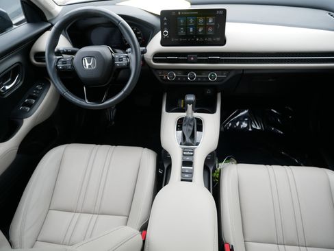 Certified 2024 Honda HR-V EX-L image 10