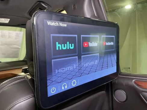 Used 2023 GMC Yukon Denali Ultimate AWD/4WD image 26