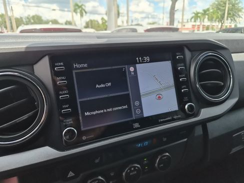 Used 2023 Toyota Tacoma TRD Pro AWD/4WD image 9