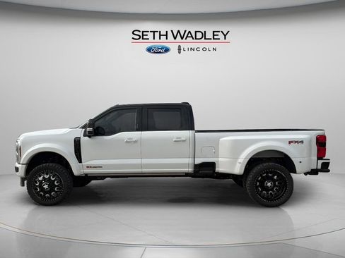 Used 2026 Ford F450 Platinum w/ FX4 Off-Road Package image 4