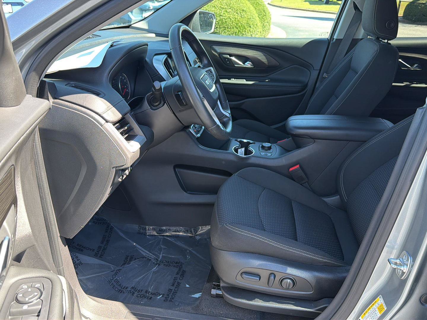 Used 2024 GMC Terrain SLE w/ Driver Convenience Package AWD/4WD image 10