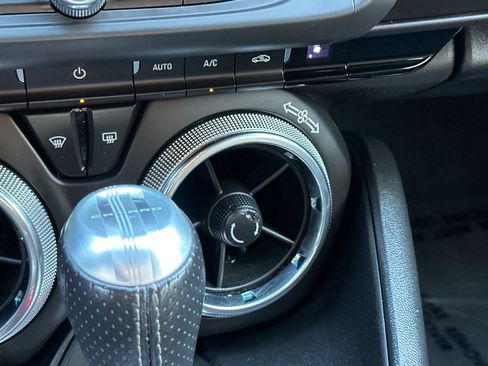 Used 2017 Chevrolet Camaro SS image 28