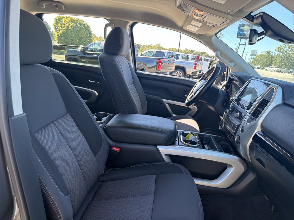 Used 2021 Nissan Titan SV w/ SV Convenience Package AWD/4WD image 27
