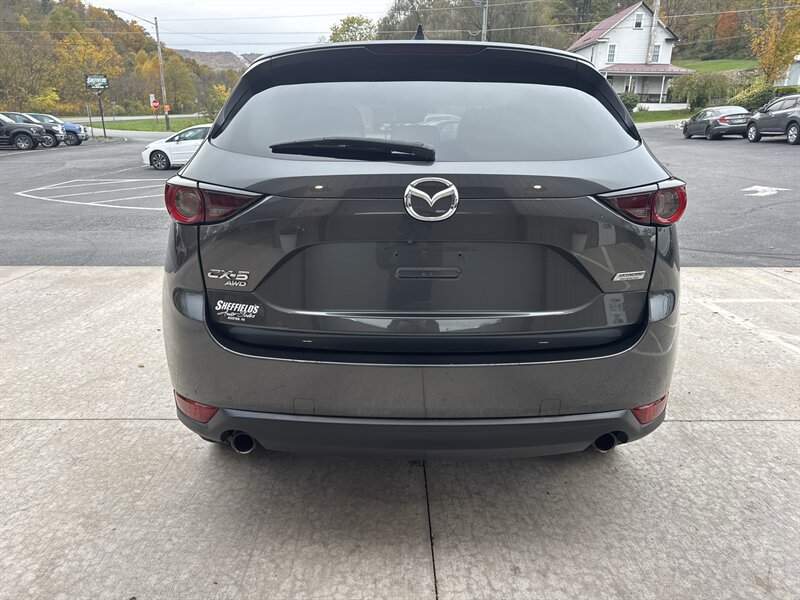 Used 2018 MAZDA CX-5 Touring w/ Preferred Equipment Package AWD/4WD image 5
