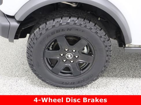 Used 2024 Ford Bronco Black Diamond image 11