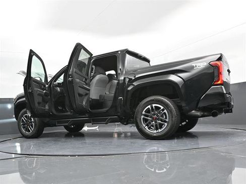 Certified 2025 Toyota Tacoma TRD Sport image 43