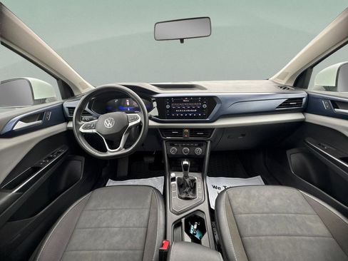 Used 2022 Volkswagen Taos SE FWD image 16