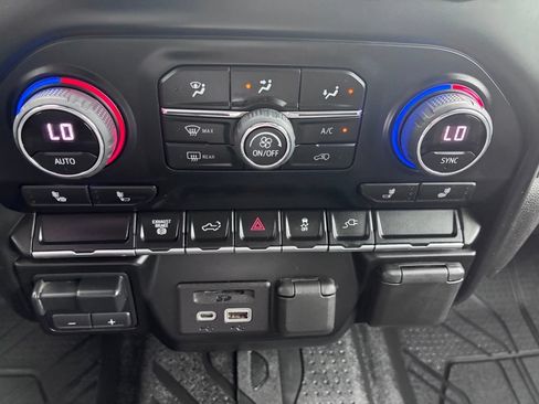 Used 2023 Chevrolet Silverado 3500 LTZ w/ Gooseneck/5TH Wheel Package AWD/4WD image 33