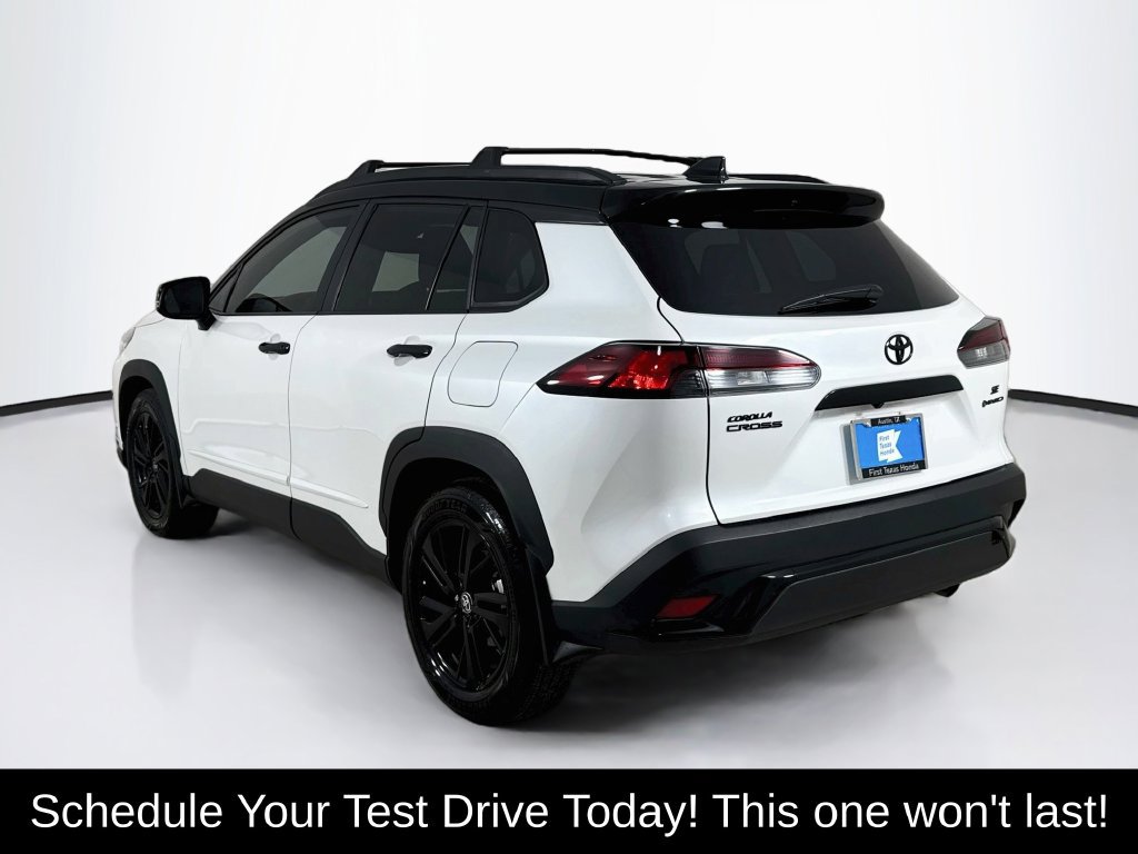 Used 2025 Toyota Corolla Cross AWD Hybrid image 5