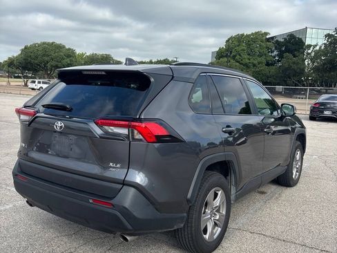 Used 2025 Toyota RAV4 XLE AWD/4WD image 4