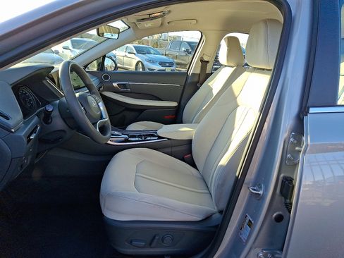 Certified 2023 Hyundai Sonata SEL w/ Preferred Accessory Package image 12