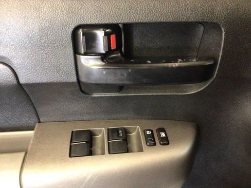 Used 2012 Toyota Tundra 2WD CrewMax w/ Tow Pkg image 23