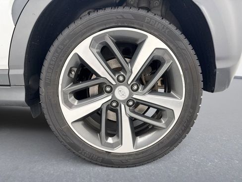 Used 2019 Hyundai Kona Ultimate image 11