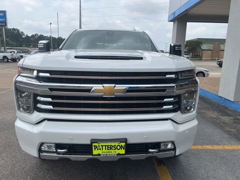 Used 2023 Chevrolet Silverado 2500 High Country AWD/4WD image 4