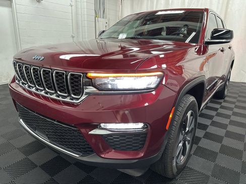 Used 2024 Jeep Grand Cherokee Limited 4xe AWD/4WD image 4