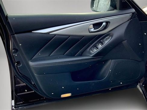 Used 2020 INFINITI Q50 Luxe w/ Essential Package (3.0T Luxe) image 17