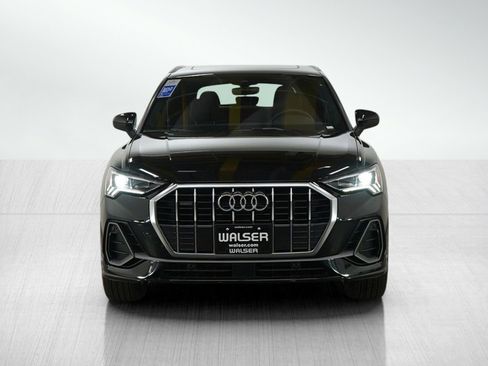 Used 2025 Audi Q3 2.0T Premium image 8