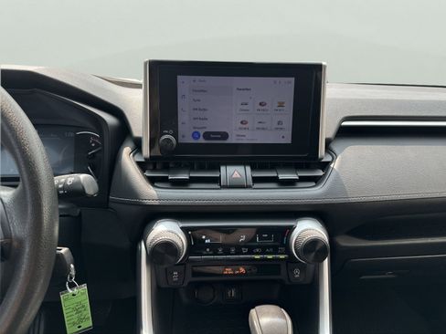 Used 2023 Toyota RAV4 LE image 18