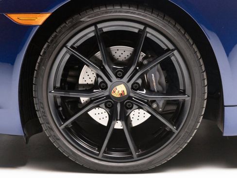 Used 2025 Porsche 718 Cayman image 5