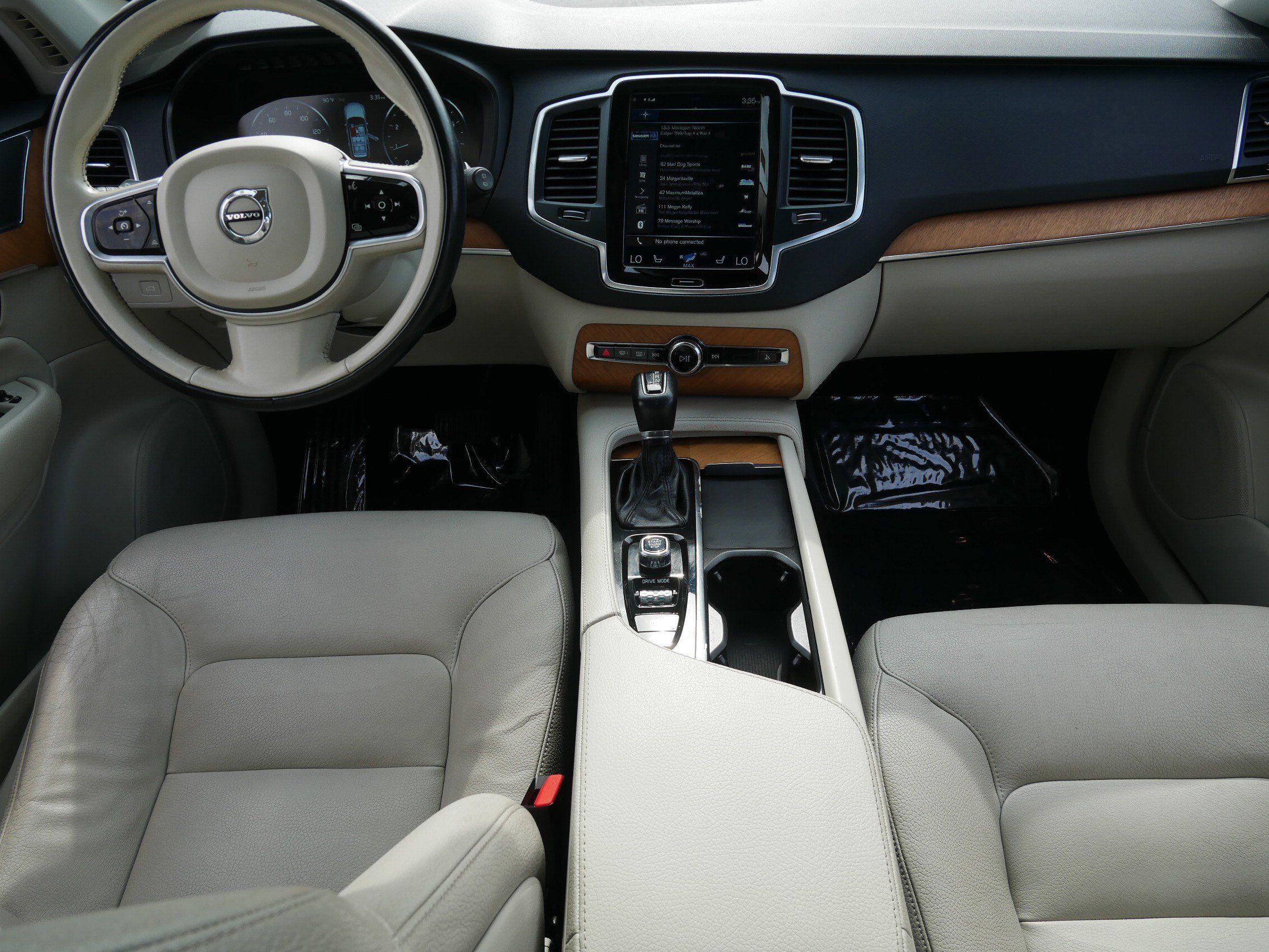 Used 2021 Volvo XC90 T6 Momentum w/ Climate Package AWD/4WD image 10