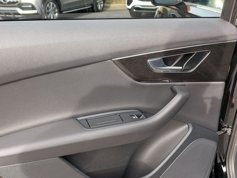 Used 2021 Audi Q7 2.0T Premium w/ Convenience Package image 26