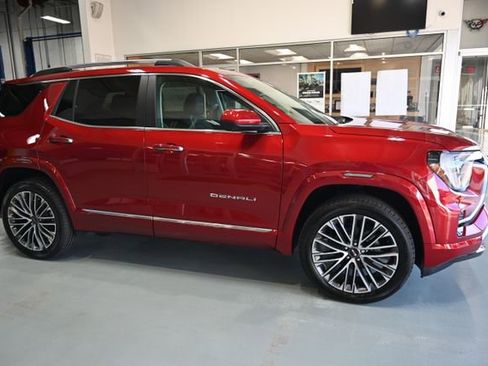New 2026 GMC Terrain Denali AWD/4WD image 4