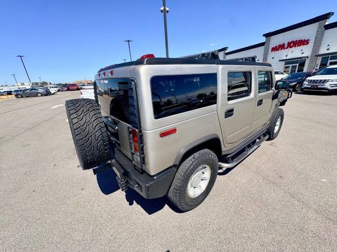 Used 2004 HUMMER H2 w/ Preferred Equipment Group AWD/4WD image 37