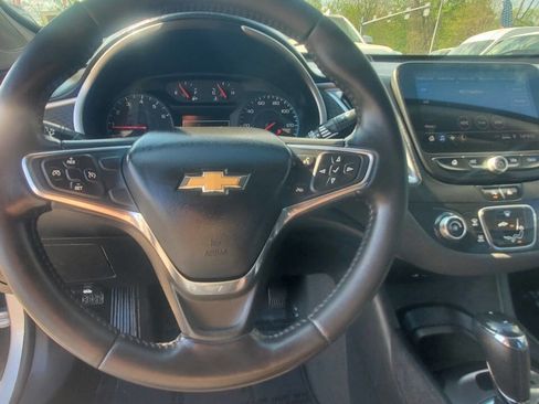 Used 2020 Chevrolet Malibu RS image 15
