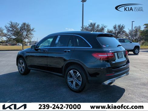 Used 2018 Mercedes-Benz GLC 300 4MATIC image 7