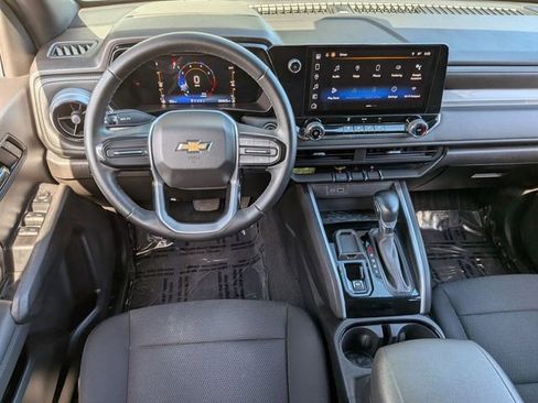 Used 2023 Chevrolet Colorado LT RWD image 29