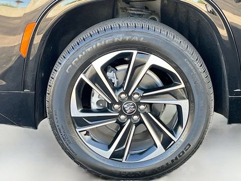 Used 2026 Buick Enclave Sport Touring w/ Power Package AWD/4WD image 32