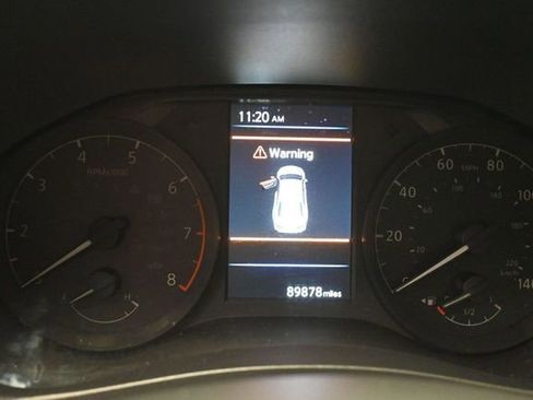 Used 2024 Nissan Altima 2.5 S FWD image 11