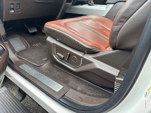 Used 2018 Ford F150 King Ranch w/ Equipment Group 601A Luxury AWD/4WD image 9