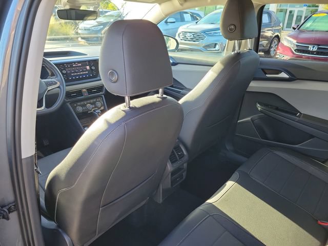 Certified 2024 Volkswagen Taos SE FWD image 9