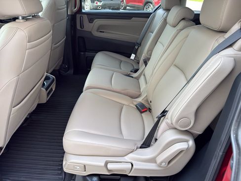 Certified 2023 Honda Odyssey Touring image 20