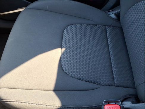 Used 2025 Kia Sportage LX FWD image 24