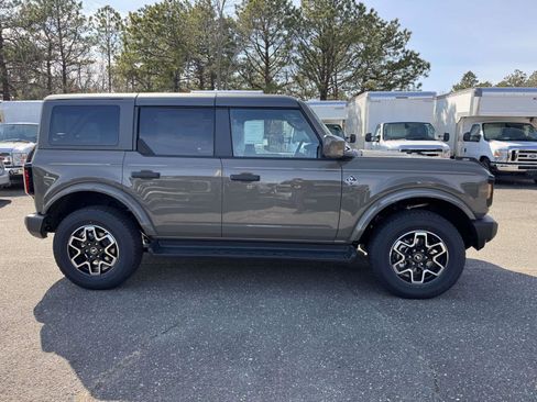 New 2026 Ford Bronco Outer Banks image 6