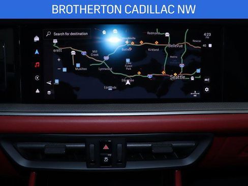 Used 2024 Porsche Cayenne image 22