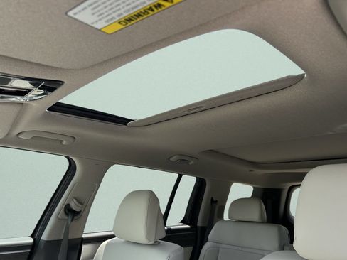 New 2026 Hyundai Santa Fe Limited FWD image 26
