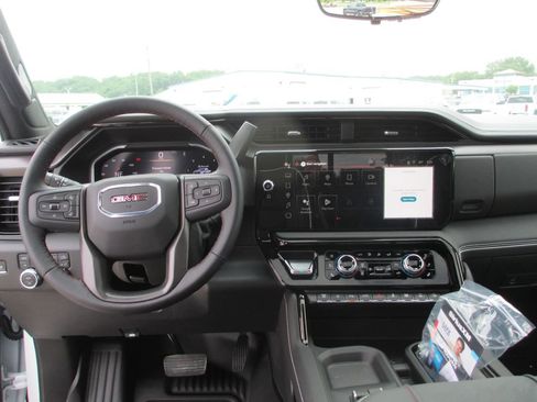 New 2026 GMC Sierra 2500 AT4X AWD/4WD image 16