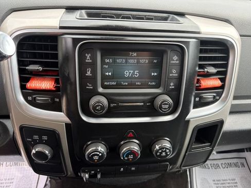 Used 2017 RAM 2500 SLT AWD/4WD image 19