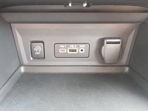Used 2025 Nissan Sentra SV FWD image 21