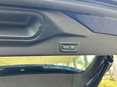 Used 2020 BMW X5 M50i image 39