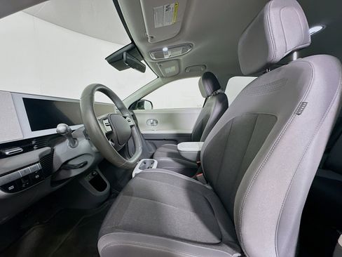 Used 2024 Hyundai Ioniq 5 SEL image 13