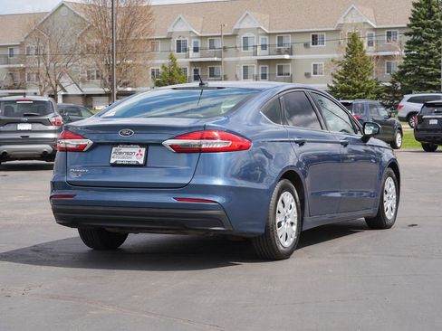Used 2019 Ford Fusion S FWD image 3