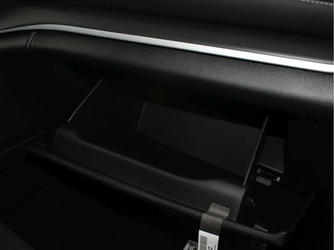 New 2025 Jeep Grand Cherokee Laredo X w/ Luxury Tech Group I image 32