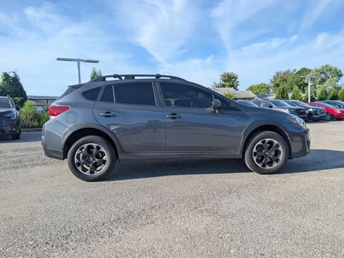 Used 2021 Subaru Crosstrek 2.0i Premium w/ Moonroof Package AWD/4WD image 8