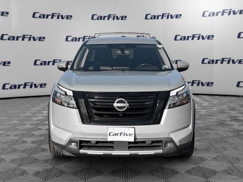 Used 2022 Nissan Pathfinder SL w/ Lighting Package (N92) image 9