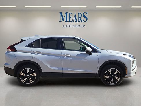 Used 2025 Mitsubishi Eclipse Cross SE image 6